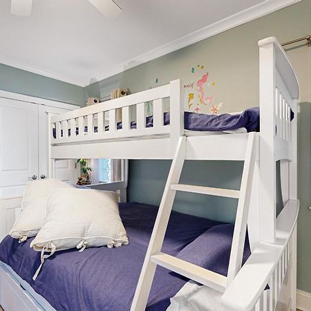 The Meridian Ocean City Room photo